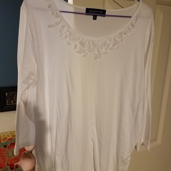 Jones New York Tops - Jones New York Shirt